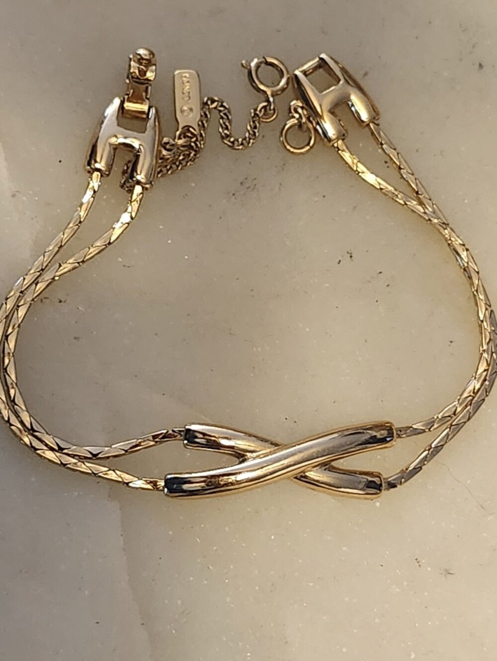 Vtg Monet Gold Tone Double X Crossover Bracelet